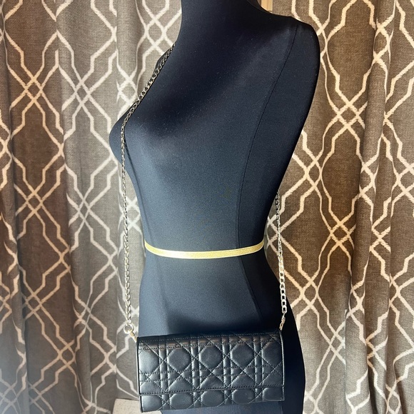 CHRISTIAN DIOR BLACK LAMBSKIN CANNAGE LADY DIOR RENDEZOUS WALLET ON CHAIN - Picture 3 of 17